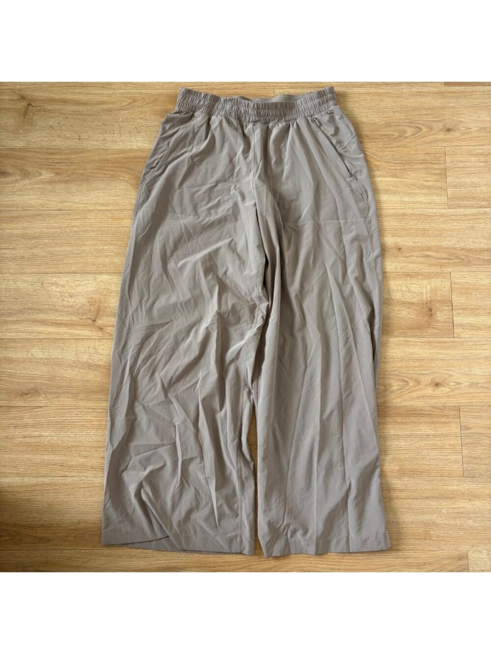 Lululemon Athletic Swift Mid Rise Wide Leg Pants Taupetastic Women’s Size 10